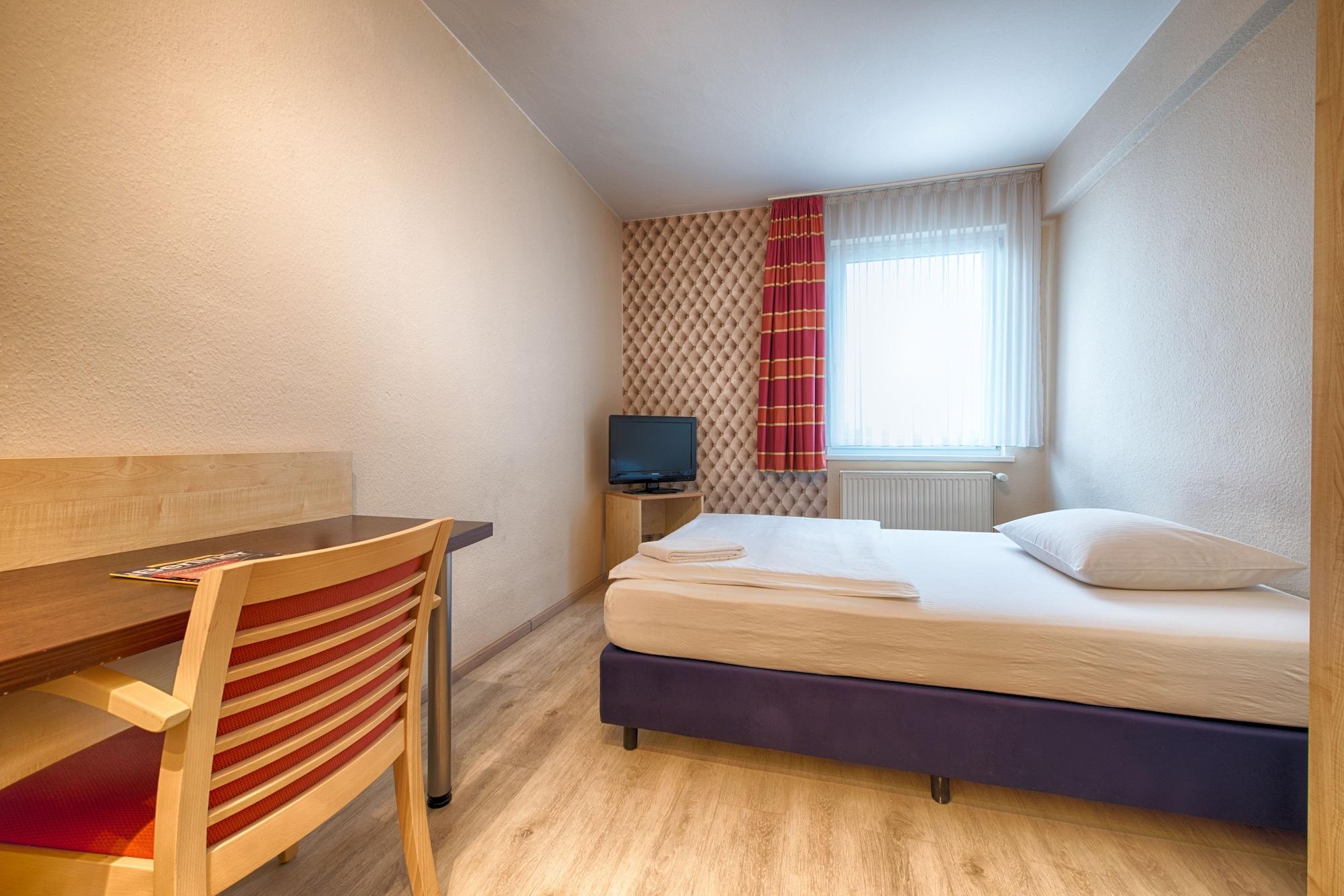 Enjoy Hotel Berlin City Messe Exterior photo