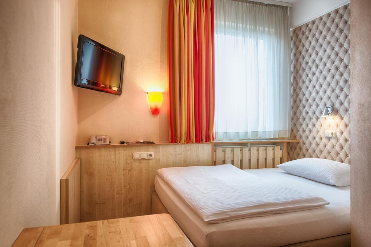 Enjoy Hotel Berlin City Messe Exterior photo