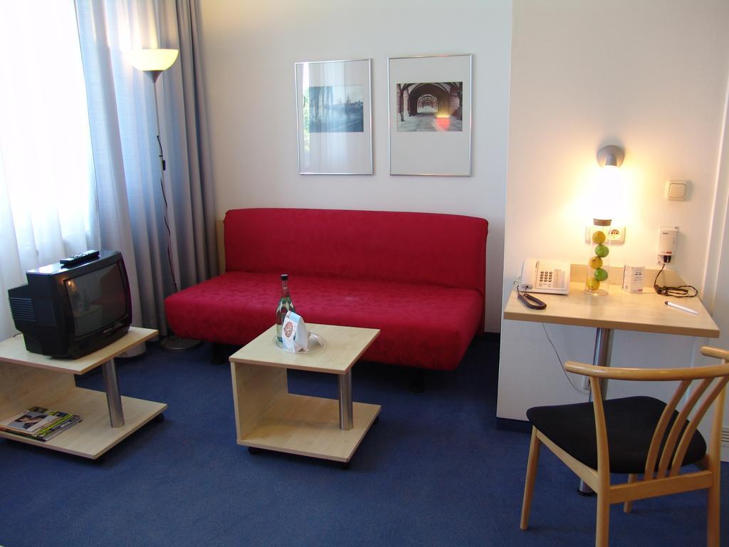 Enjoy Hotel Berlin City Messe Exterior photo